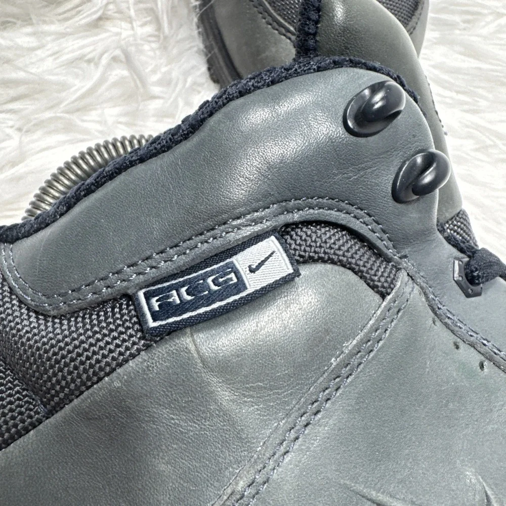 Nike ACG Vintage 90s Chunky Hiking Unisex Gorpcore Boots Leather Mid Top Sneaker